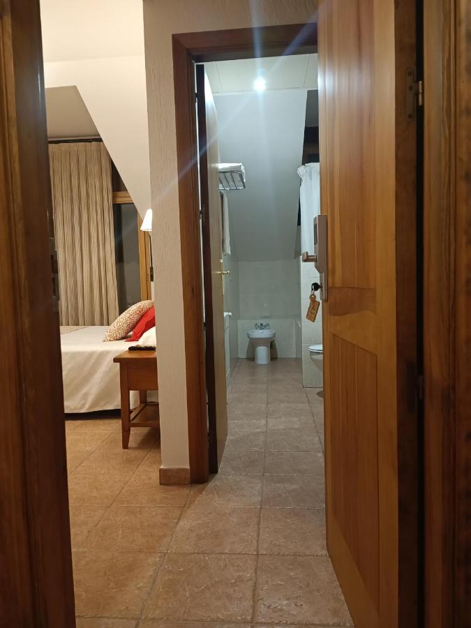 hostal Decerca Prádena Habitación foto